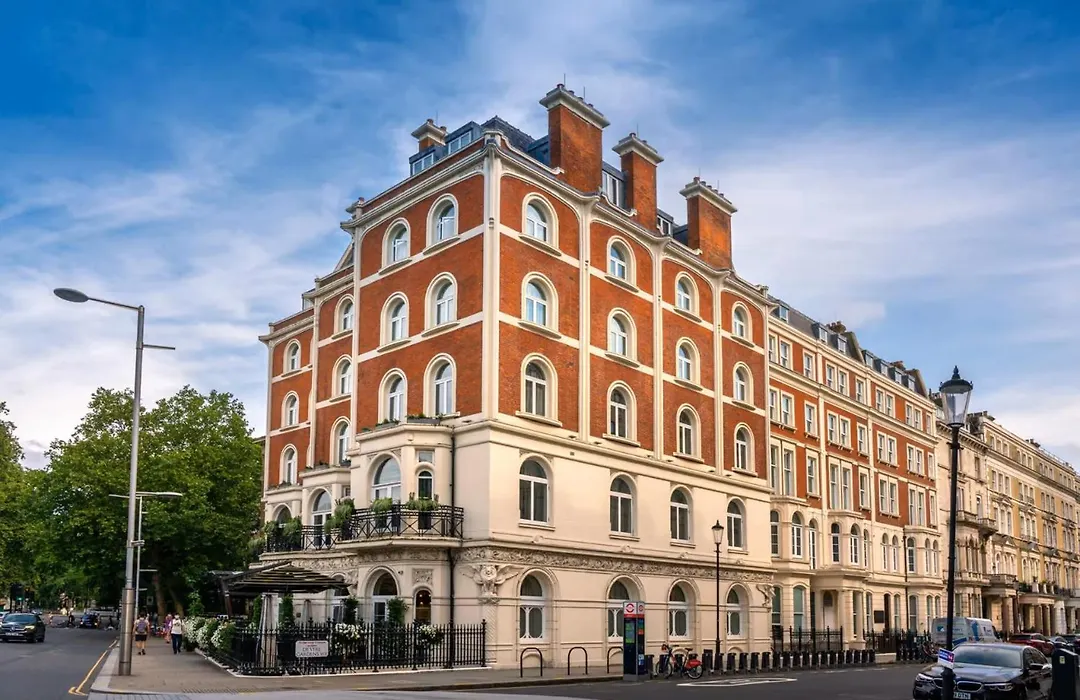 Delano London-1